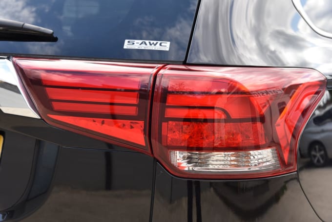 2025 Mitsubishi Outlander