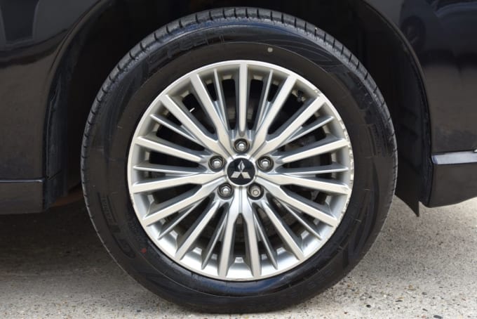 2025 Mitsubishi Outlander