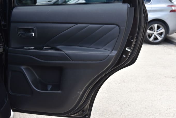 2025 Mitsubishi Outlander