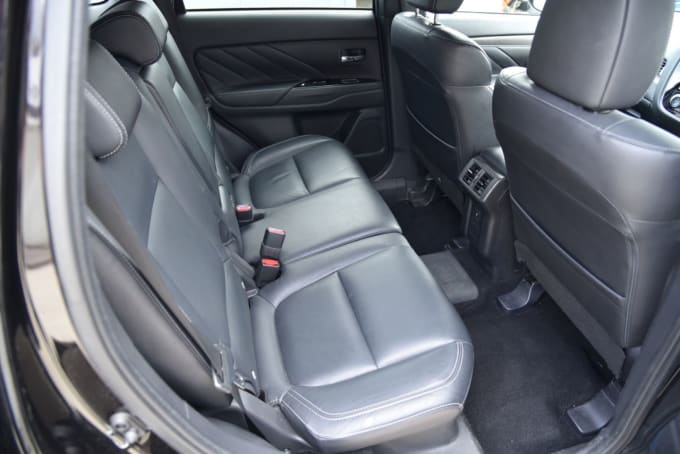 2025 Mitsubishi Outlander