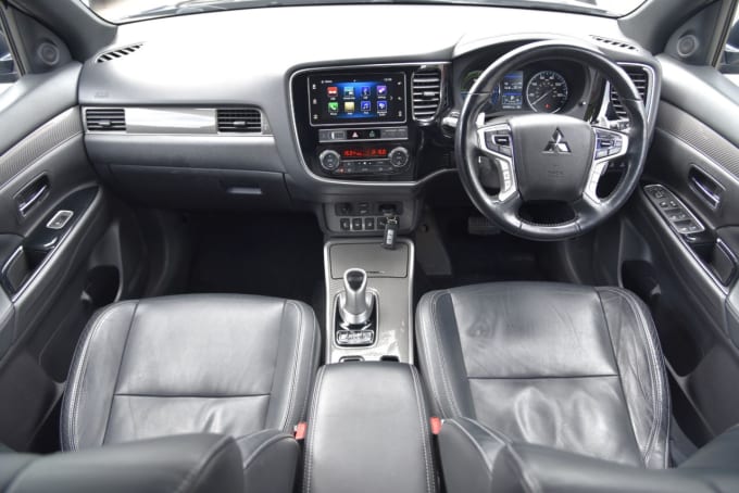 2025 Mitsubishi Outlander