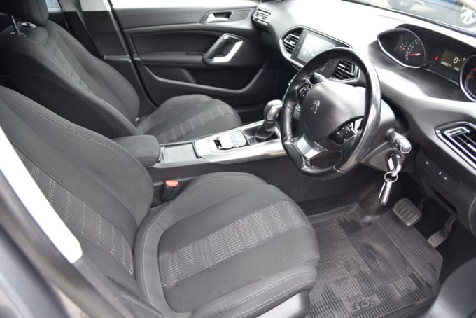 2025 Peugeot 308
