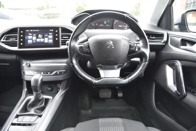 2025 Peugeot 308