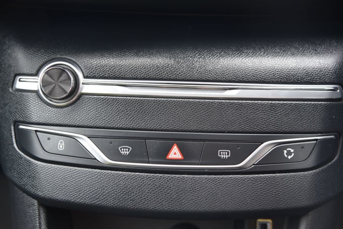 2025 Peugeot 308