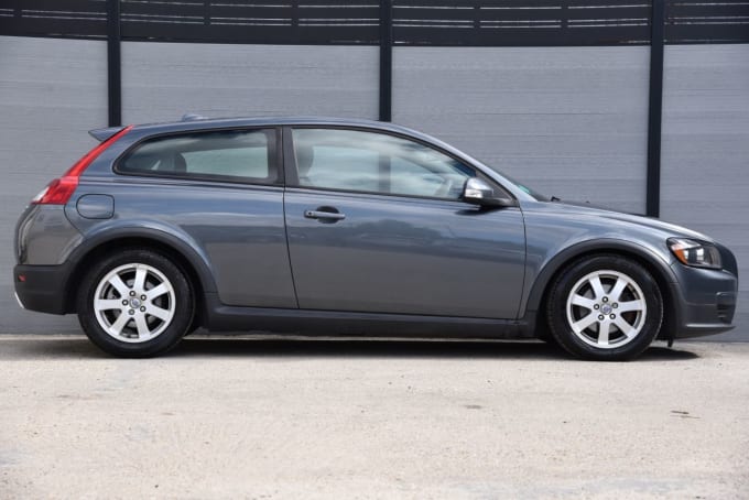 2025 Volvo C30