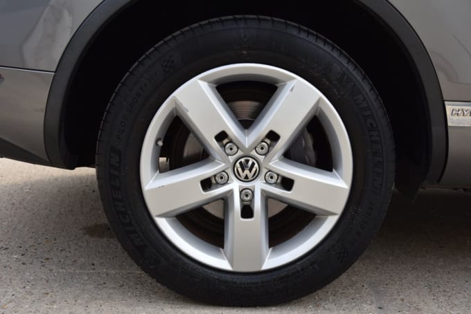 2025 Volkswagen Touareg