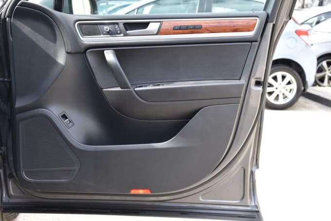 2025 Volkswagen Touareg
