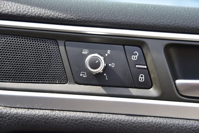 2025 Volkswagen Touareg