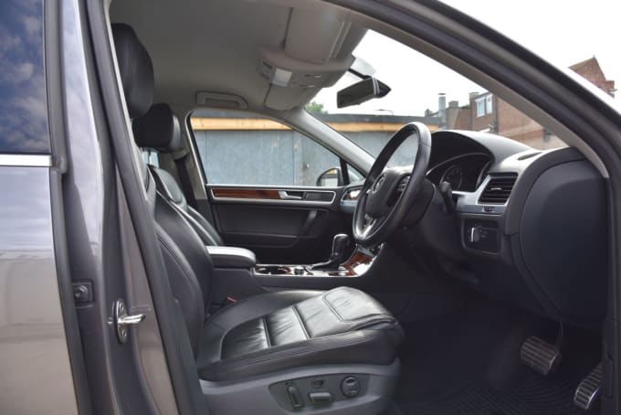 2025 Volkswagen Touareg