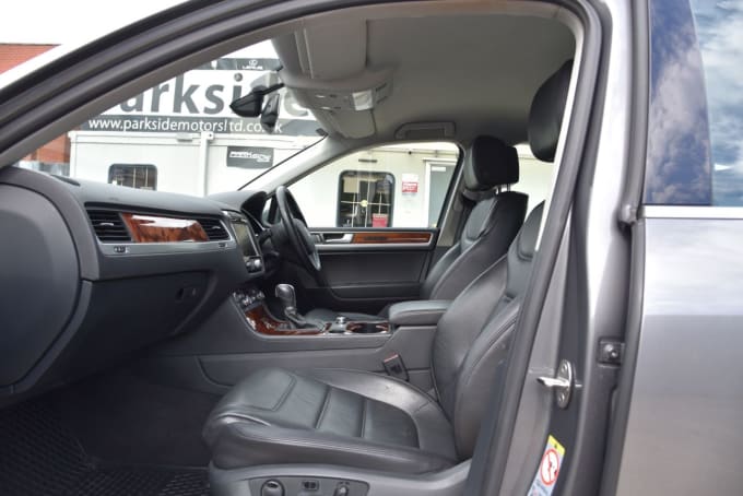 2025 Volkswagen Touareg