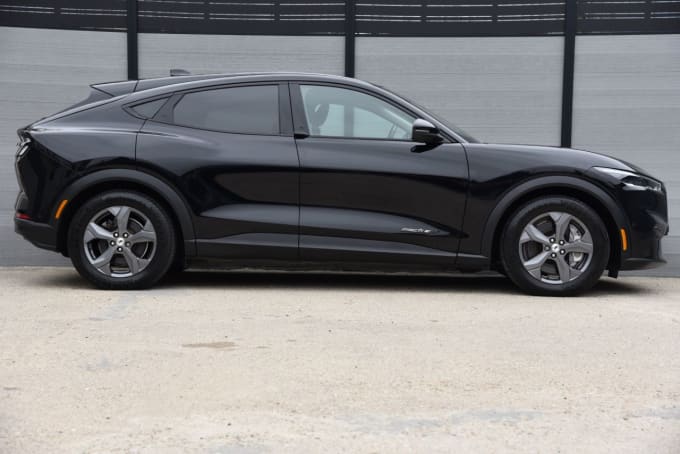 2021 Ford Mustang Mach-e