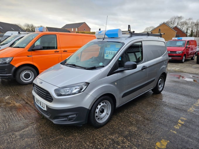 2017 Ford Transit Courier