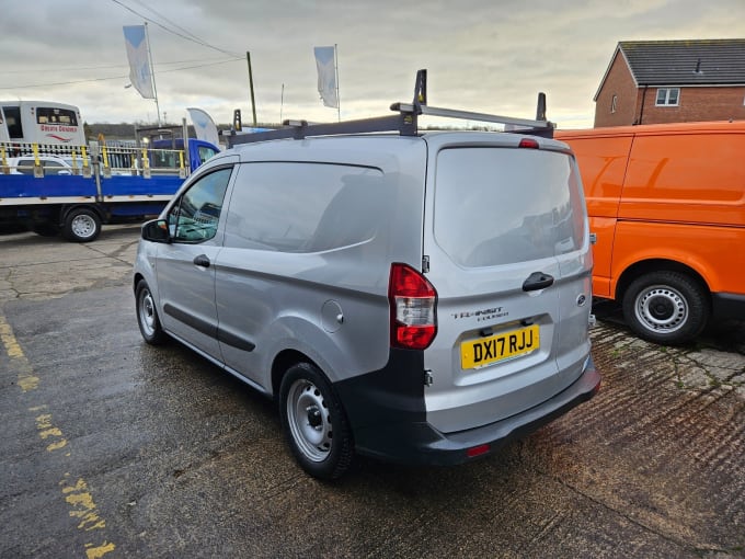 2017 Ford Transit Courier