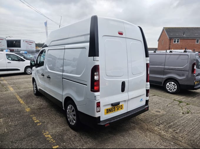 2019 Nissan Nv300