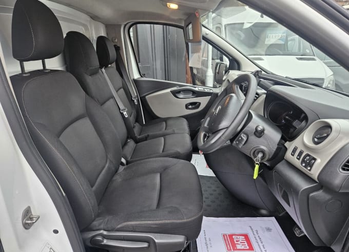 2019 Nissan Nv300