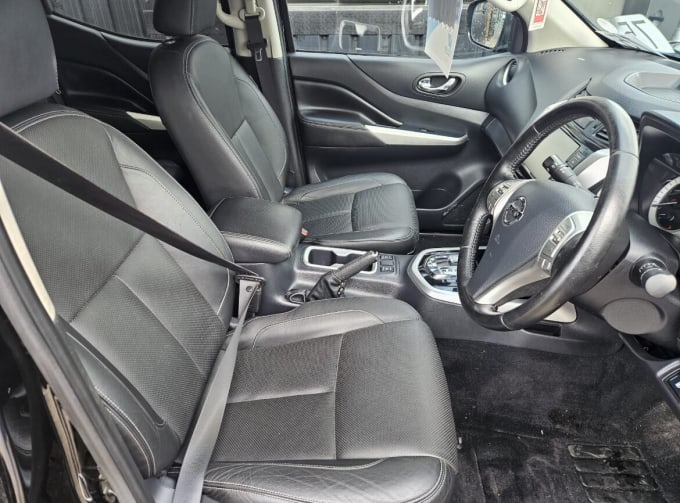 2020 Nissan Navara