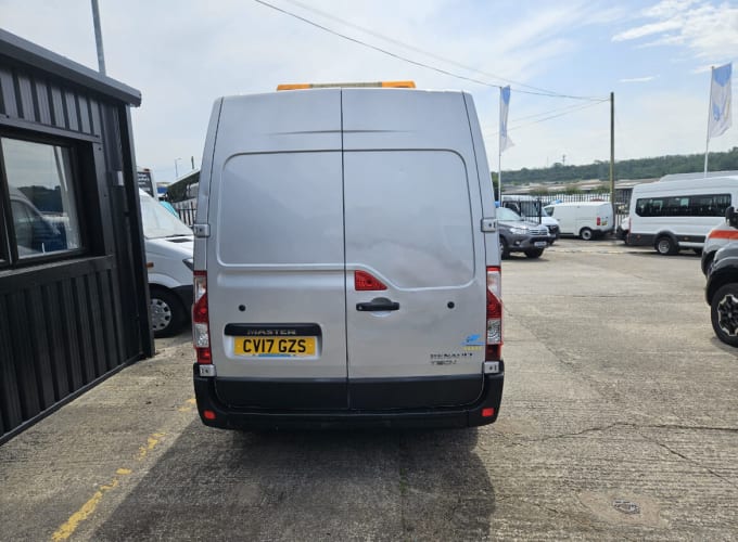 2017 Renault Master