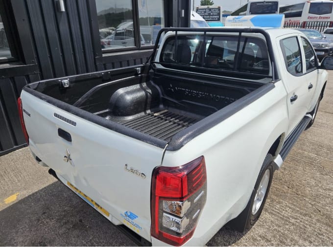2020 Mitsubishi L200
