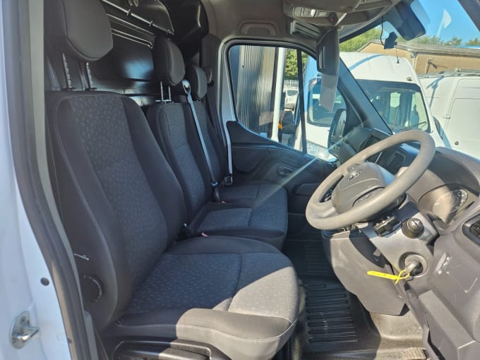 2021 Vauxhall Movano