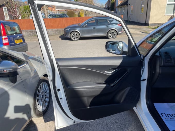 2025 Hyundai Ix20