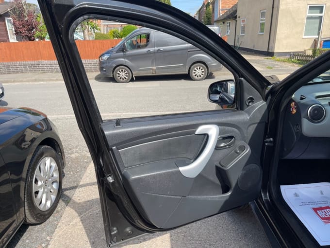 2025 Dacia Duster