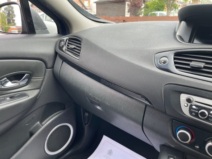 2025 Renault Grand Scenic