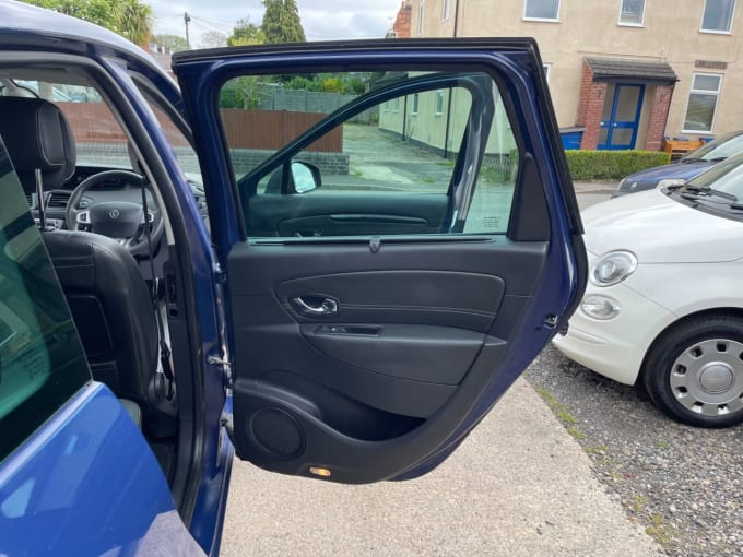 2025 Renault Grand Scenic