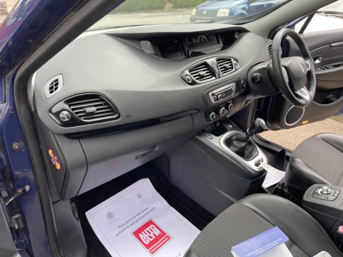 2025 Renault Grand Scenic