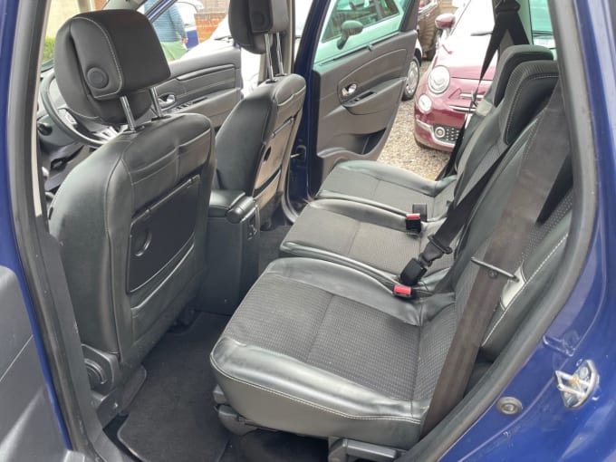 2025 Renault Grand Scenic