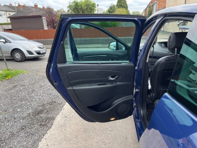 2025 Renault Grand Scenic