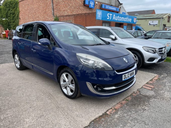 2025 Renault Grand Scenic