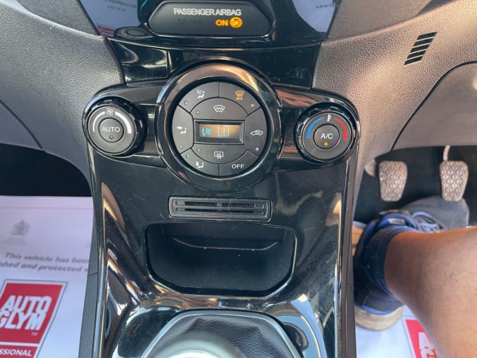 2025 Ford Fiesta