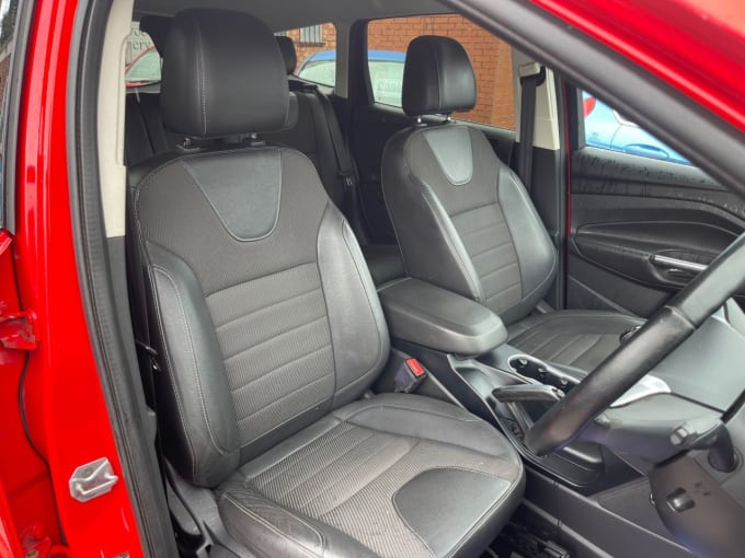 2025 Ford Kuga
