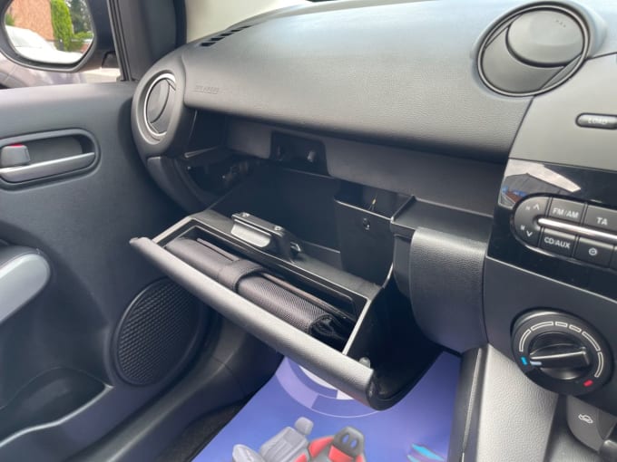 2025 Mazda Mazda2