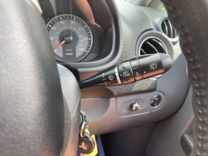 2025 Mitsubishi Colt