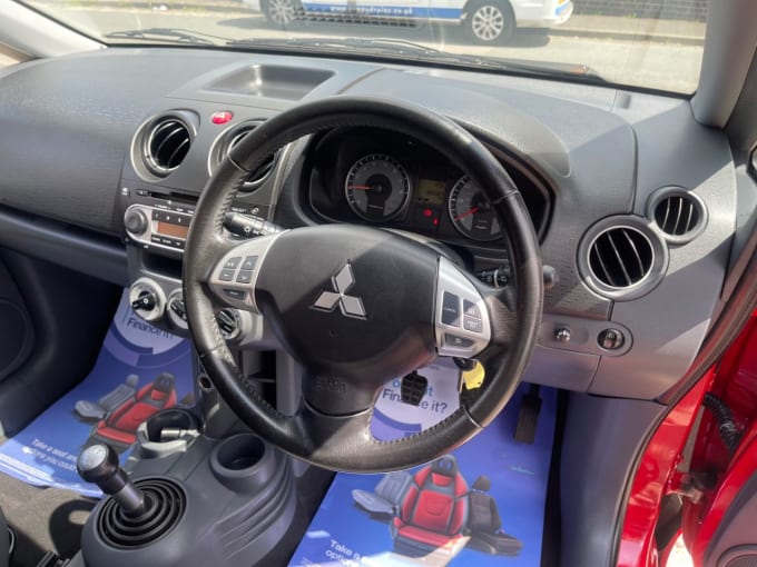 2025 Mitsubishi Colt