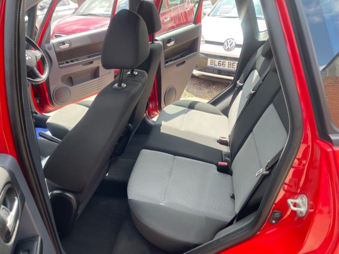 2025 Mitsubishi Colt