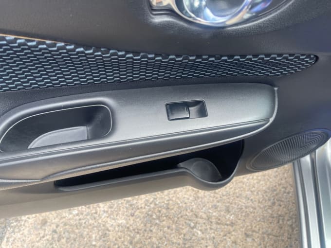 2025 Nissan Note