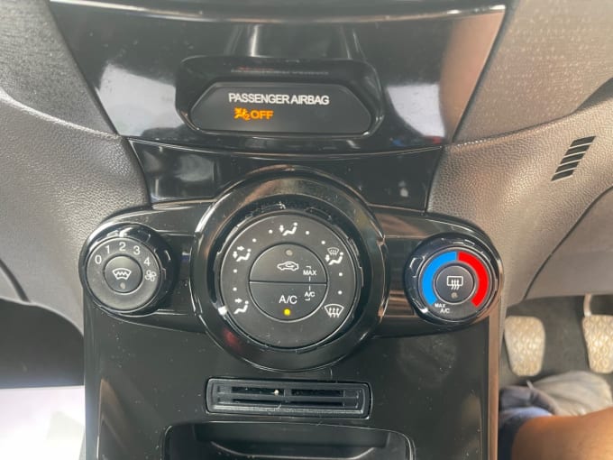2025 Ford Fiesta