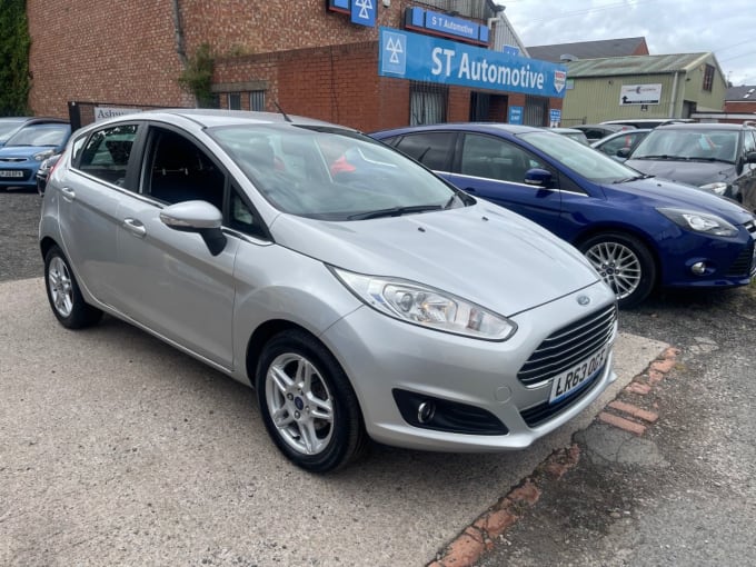 2025 Ford Fiesta