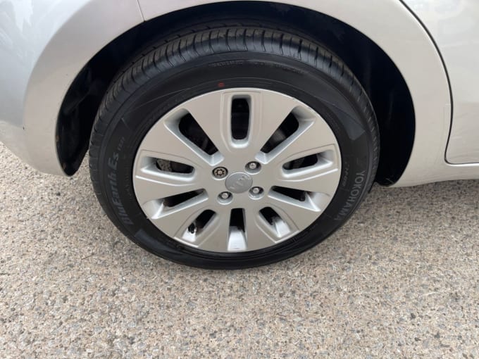 2025 Kia Rio