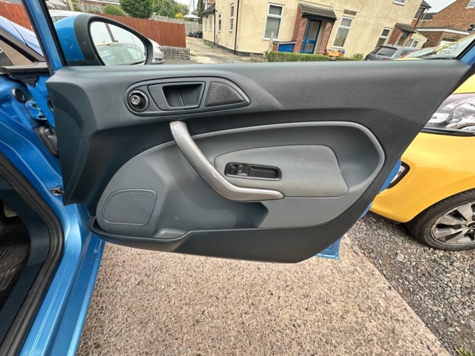 2025 Ford Fiesta