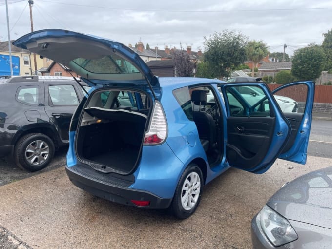 2013 Renault Scenic
