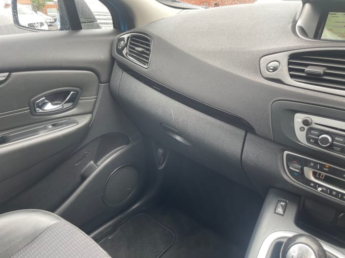 2013 Renault Scenic