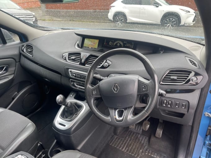 2013 Renault Scenic