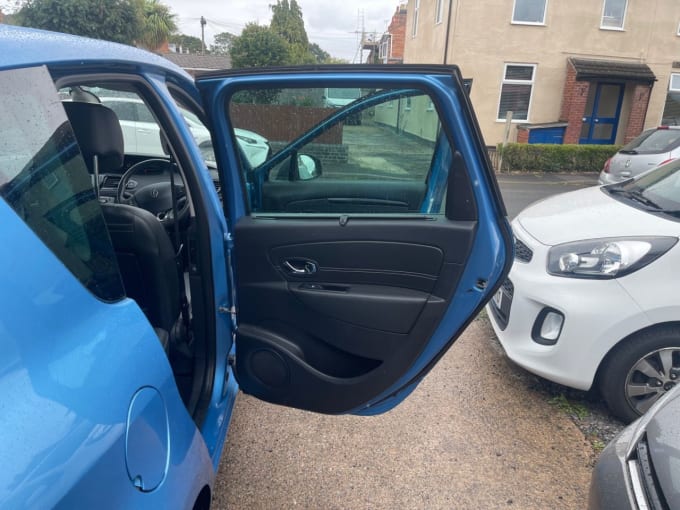 2013 Renault Scenic
