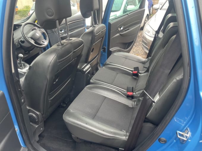 2013 Renault Scenic