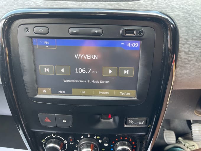 2025 Dacia Duster