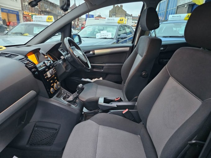 2025 Vauxhall Zafira