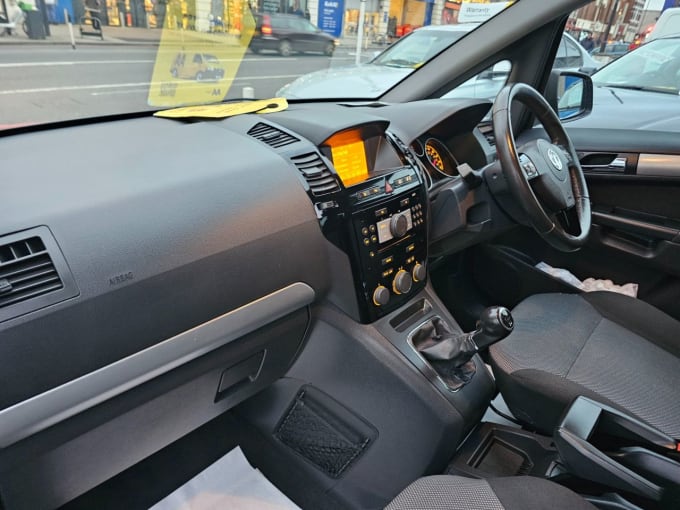 2025 Vauxhall Zafira